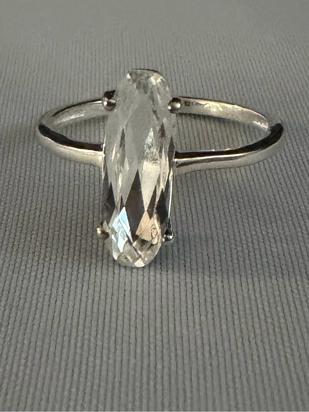 D Joy Sterling Silver Clear Marquise Ring     Size 8.  Crystal Stone
